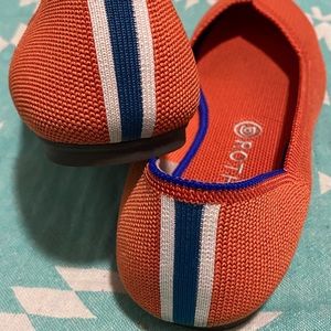 SOLD Rothy’s BNIB Persimmon Heel Stripe Flats 11.5